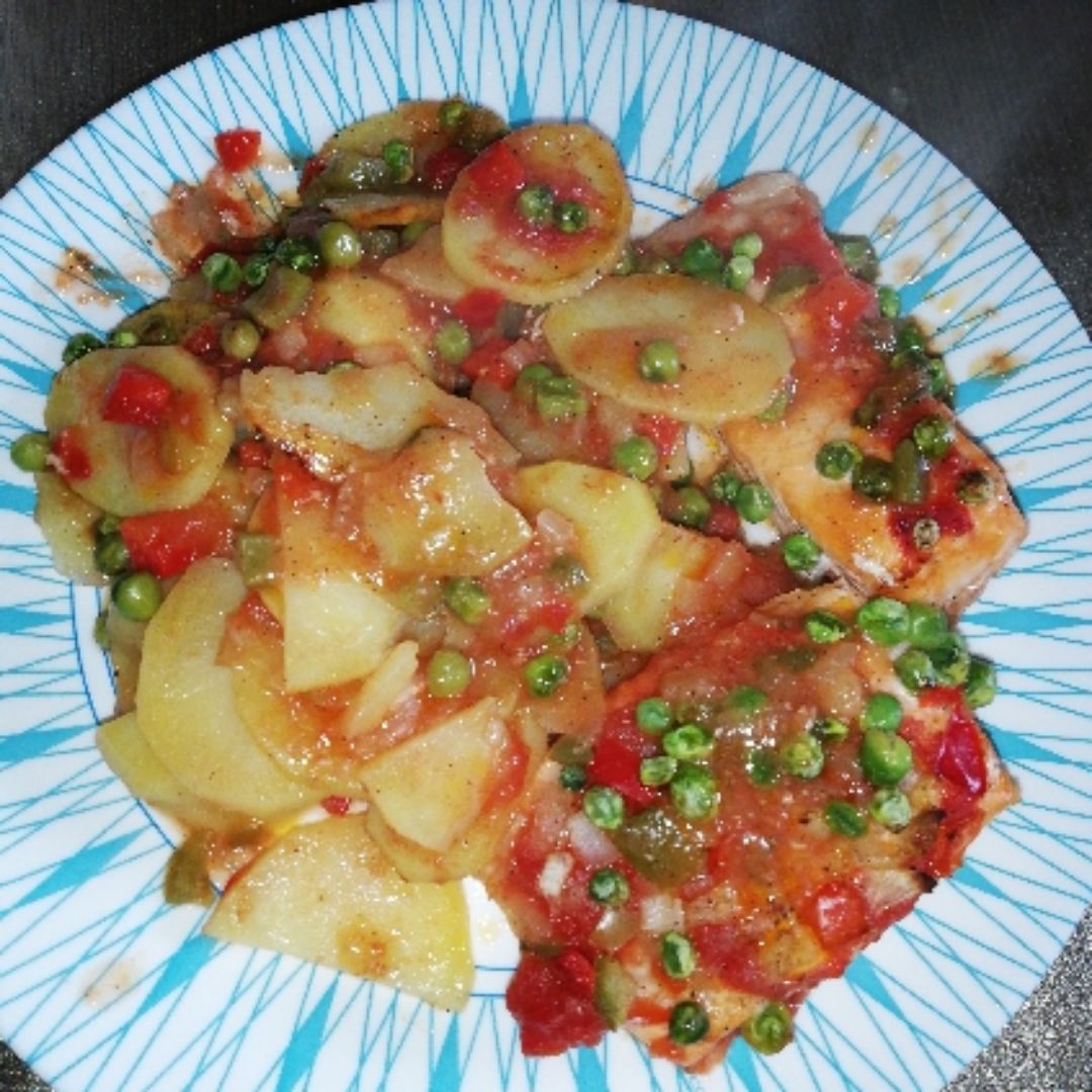 Salmón con patatas Salmón con patatas