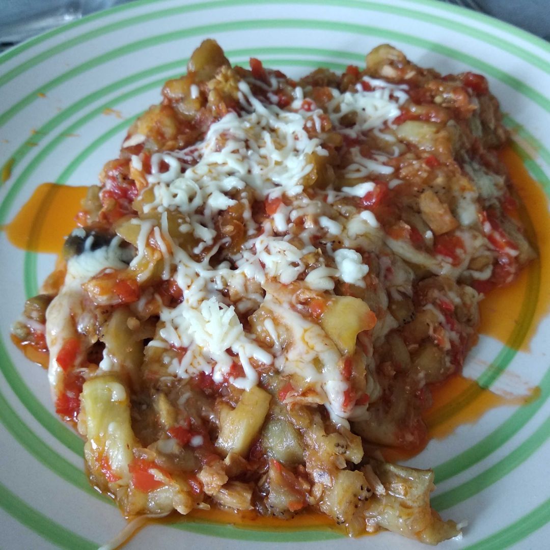Revuelto express de berenjena y bonito Revuelto express de berenjena y bonito