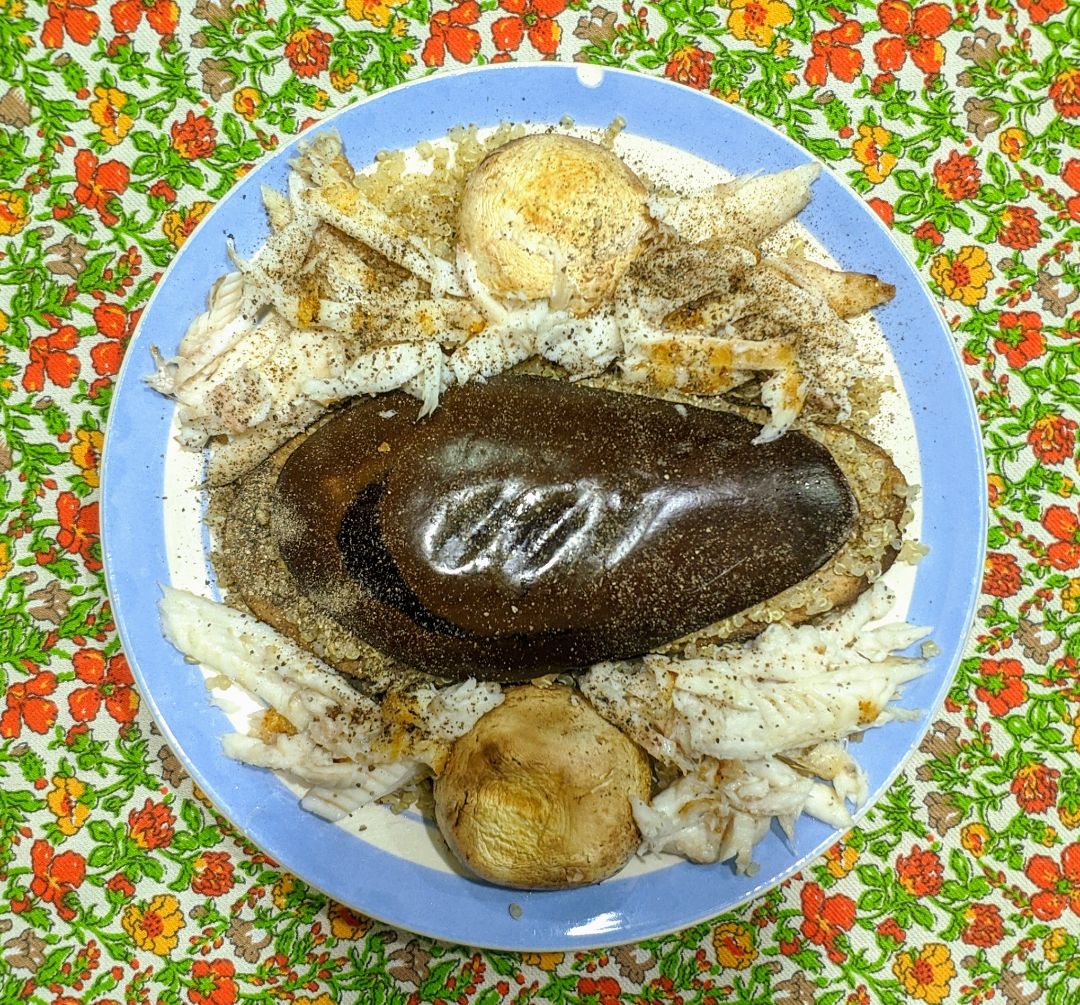 Berenjena con cuscús y pescado Berenjena con cuscús y pescado