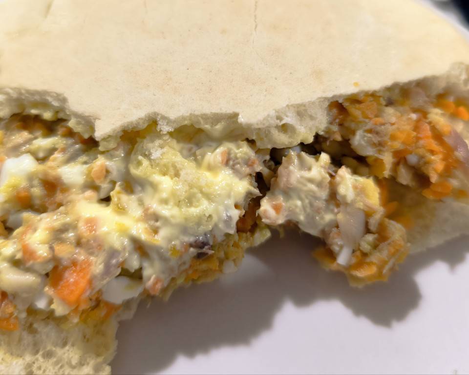 Pan de pita con caballa Pan de pita con caballa