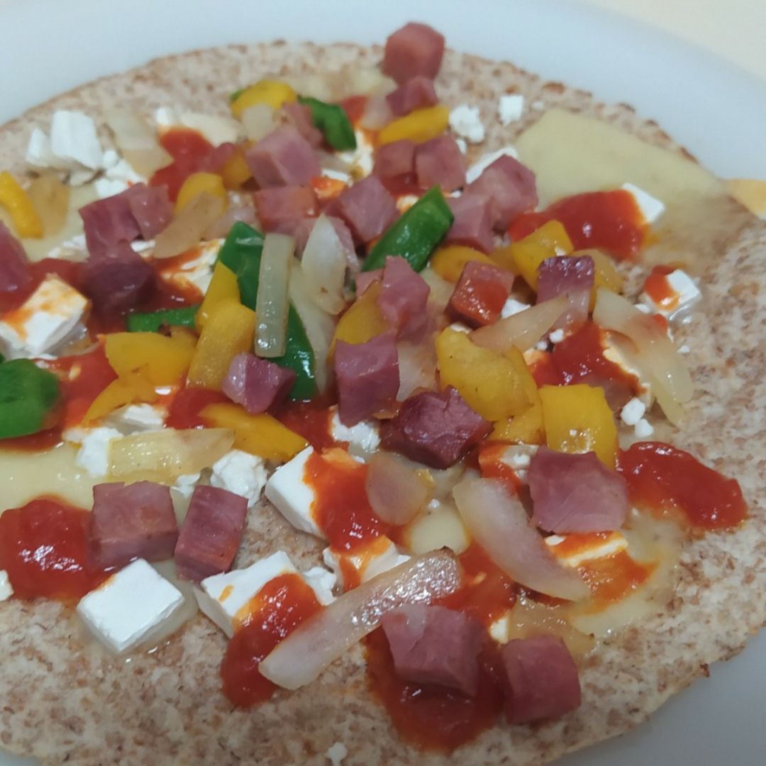 "Pizza-jita", pizza con pan de fajita Paso 4 "Pizza-jita", pizza con pan de fajita Paso 4