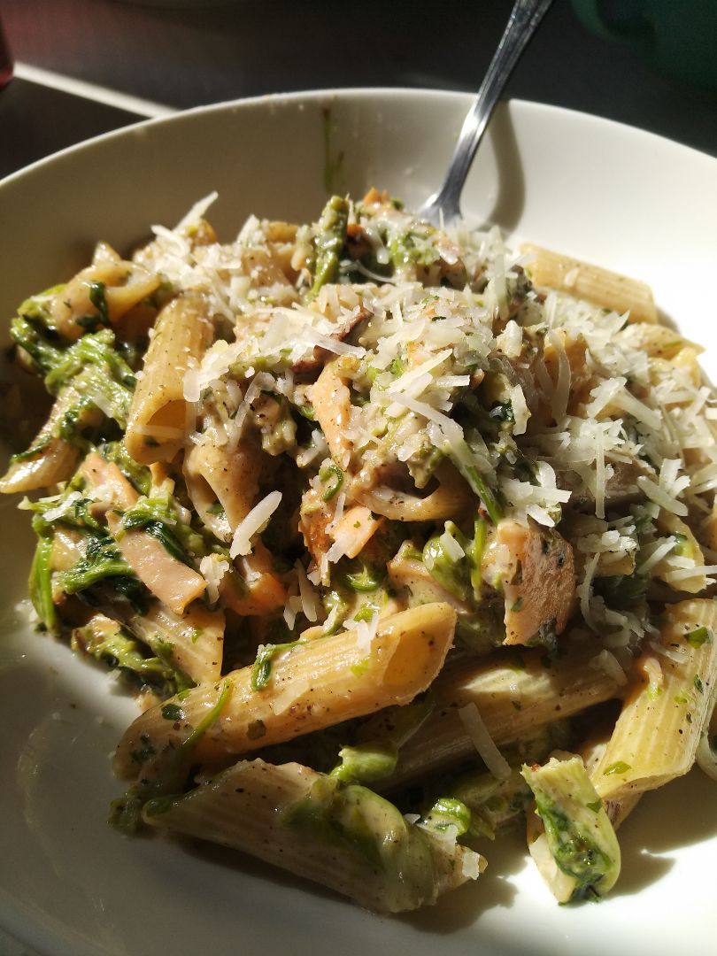 Pasta integral con espinacas y salmon Pasta integral con espinacas y salmon