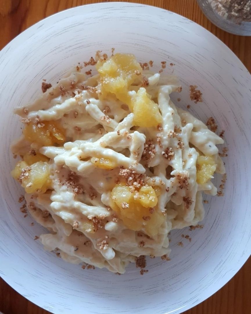 Casarecce con salsa de gorgonzola y pera Casarecce con salsa de gorgonzola y pera