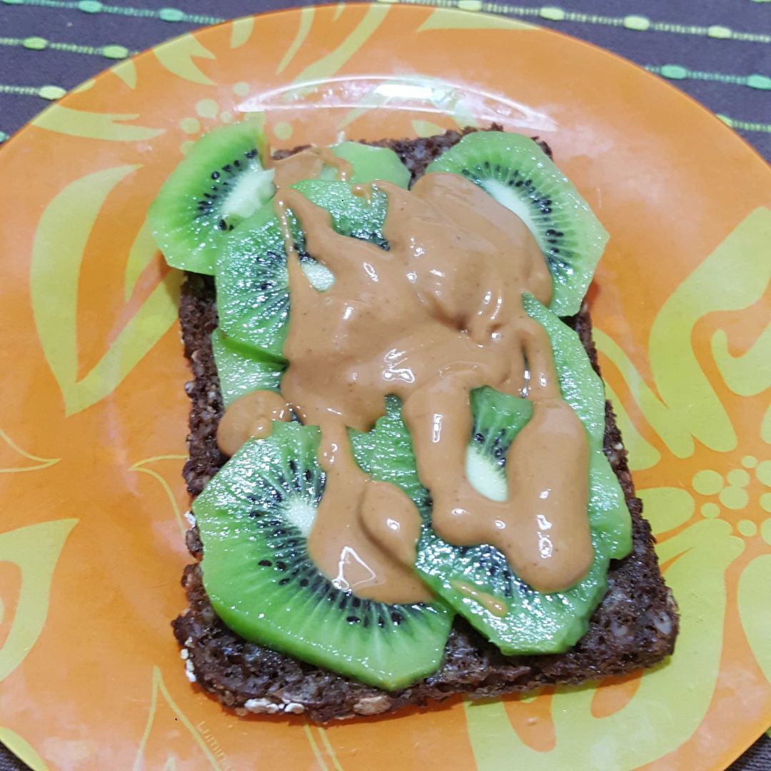Tostadas de kiwi Tostadas de kiwi