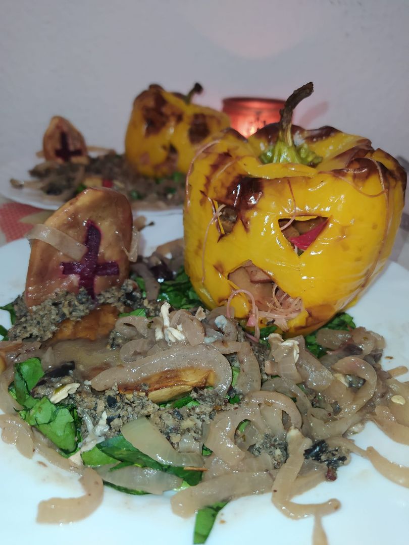 Pimientos rellenos de halloween Pimientos rellenos de halloween