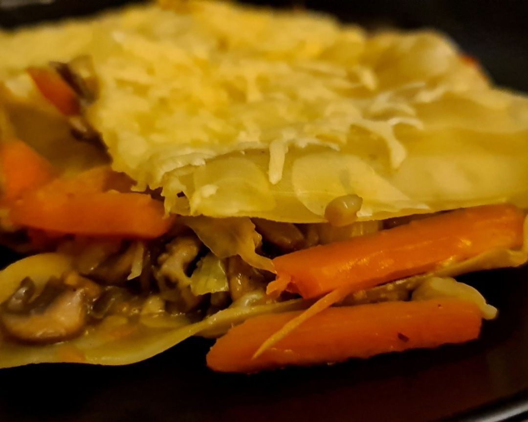 Lasaña con relleno de rollitos de primavera Paso 3 Lasaña con relleno de rollitos de primavera Paso 3