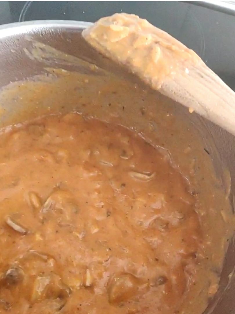 Albóndigas de pollo en salsa de champiñones Paso 3 Albóndigas de pollo en salsa de champiñones Paso 3