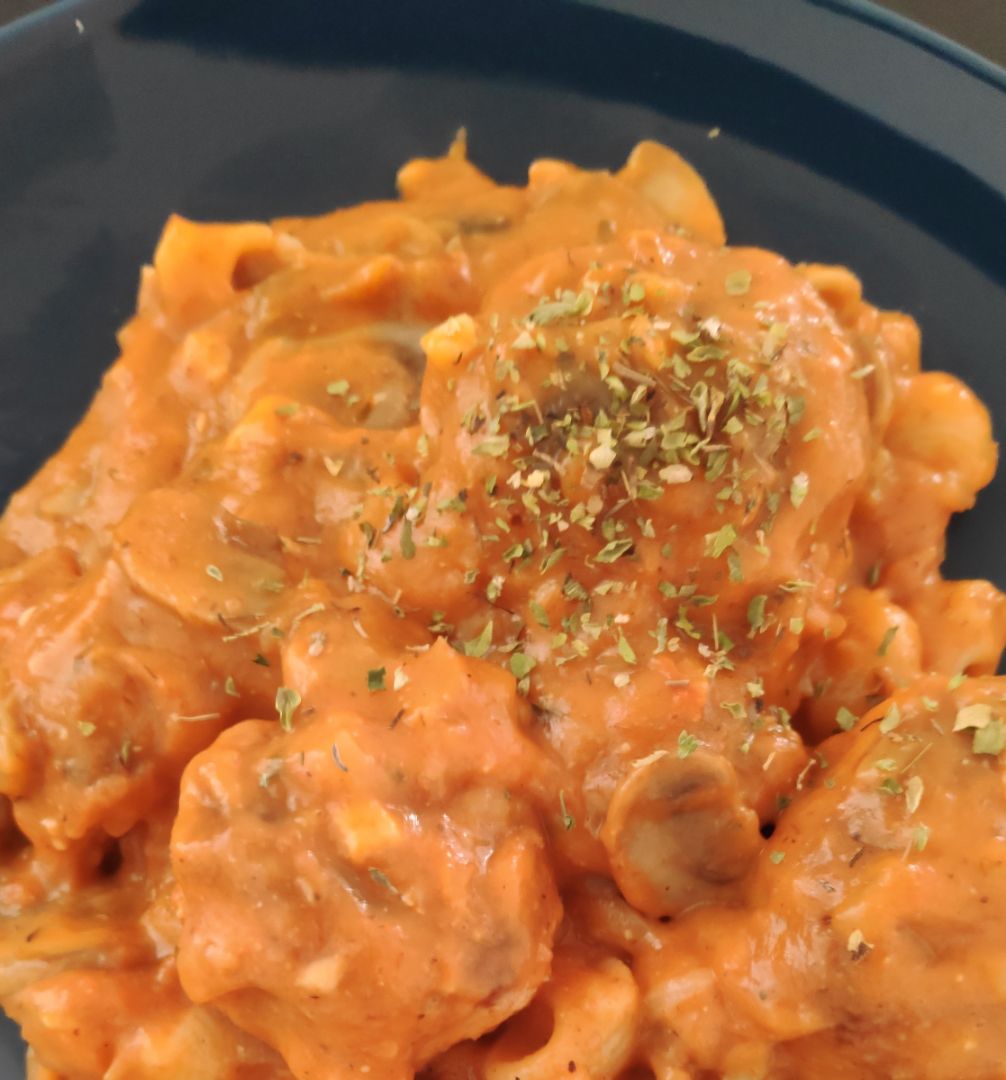 Albóndigas de pollo en salsa de champiñones Paso 6 Albóndigas de pollo en salsa de champiñones Paso 6