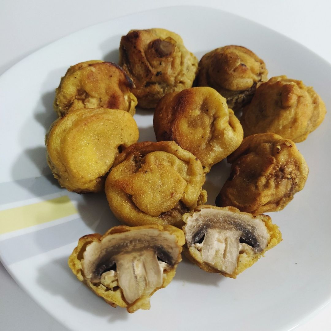 Champiñones 🍄 rebozados Champiñones 🍄 rebozados