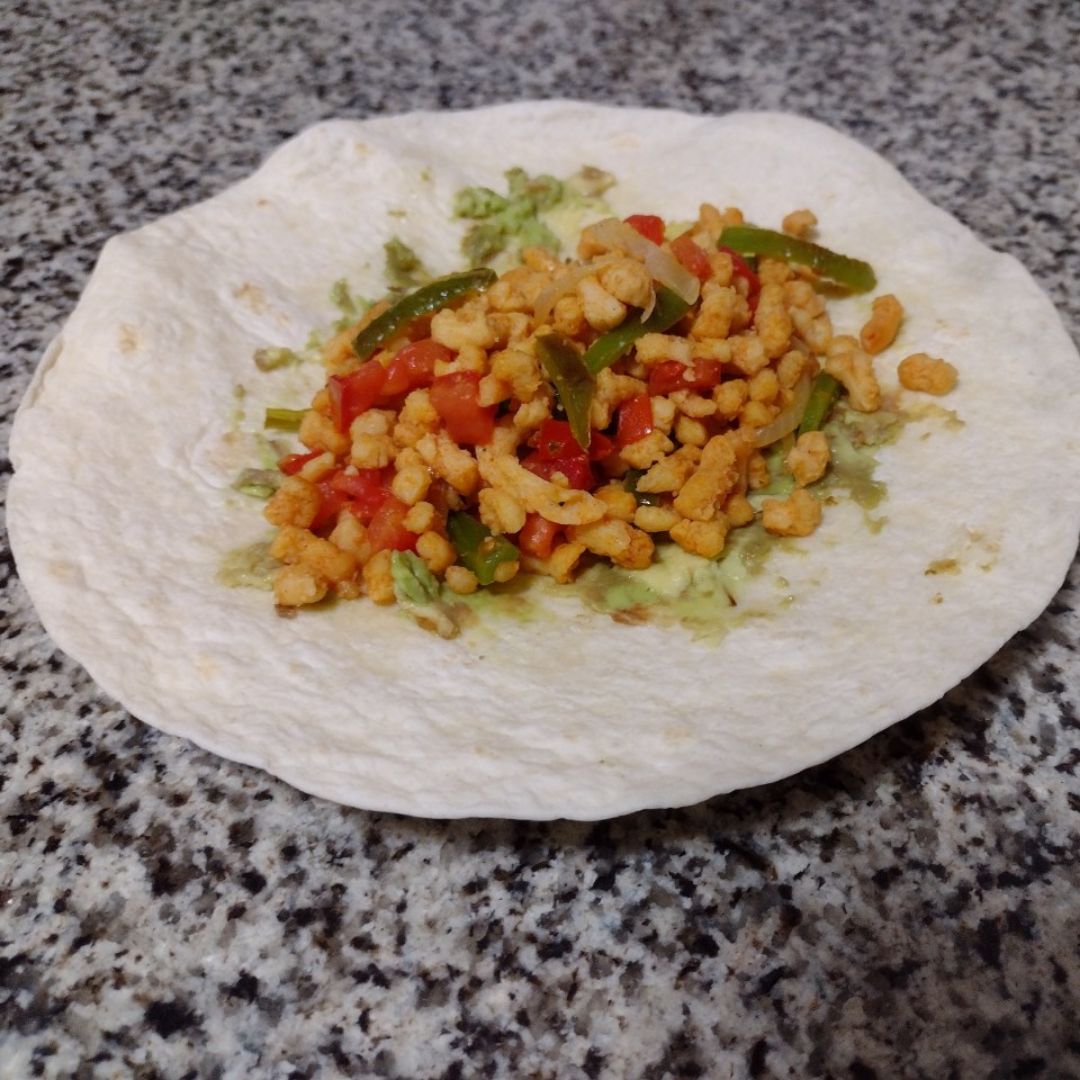 Burritos con soja texturizada y verduras