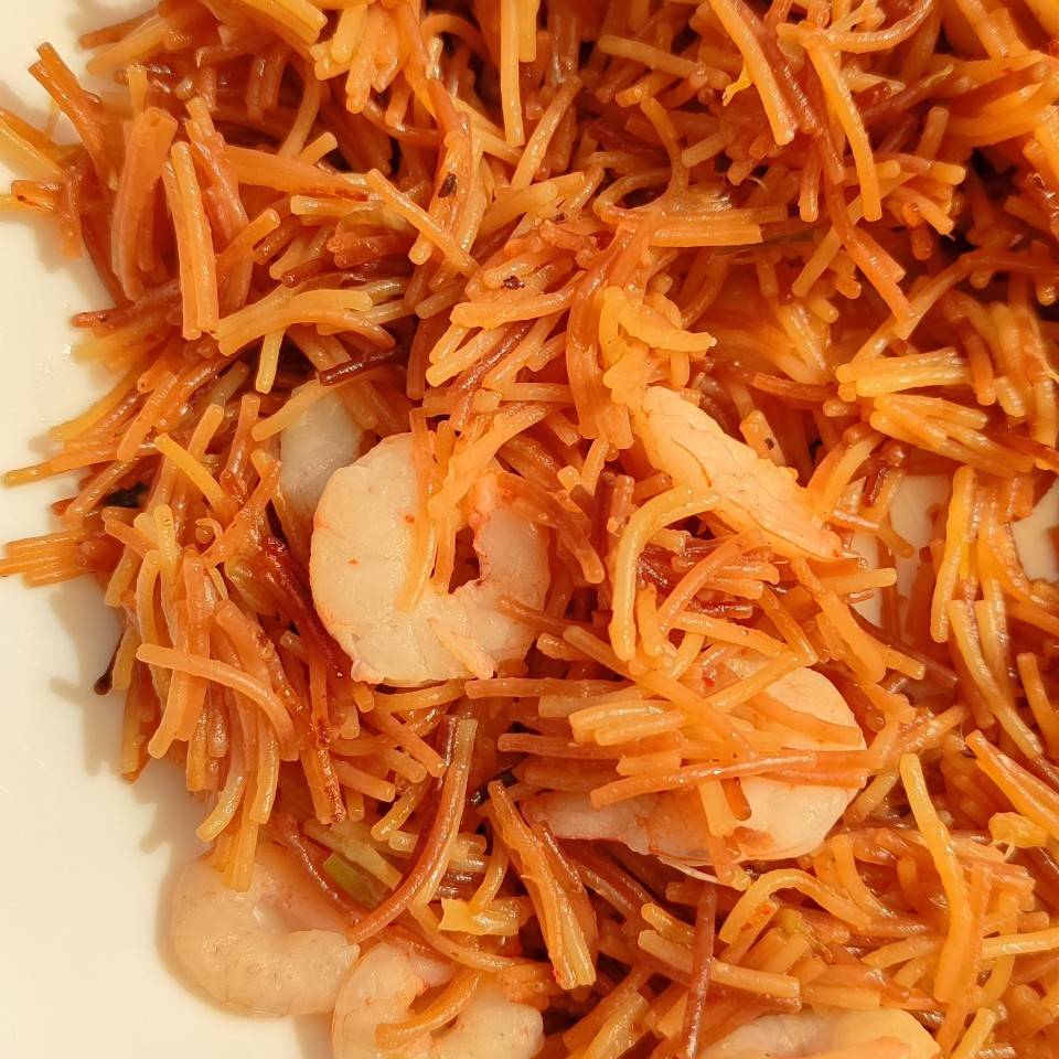 Fideos fritos con gambas 