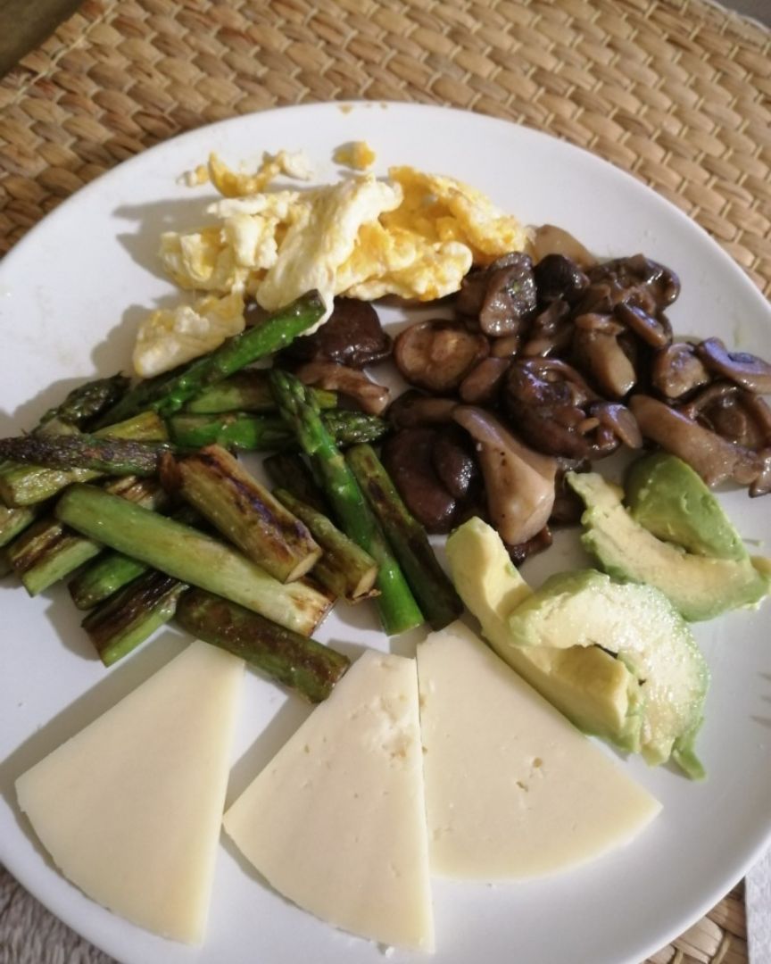 Cena variada Cena variada
