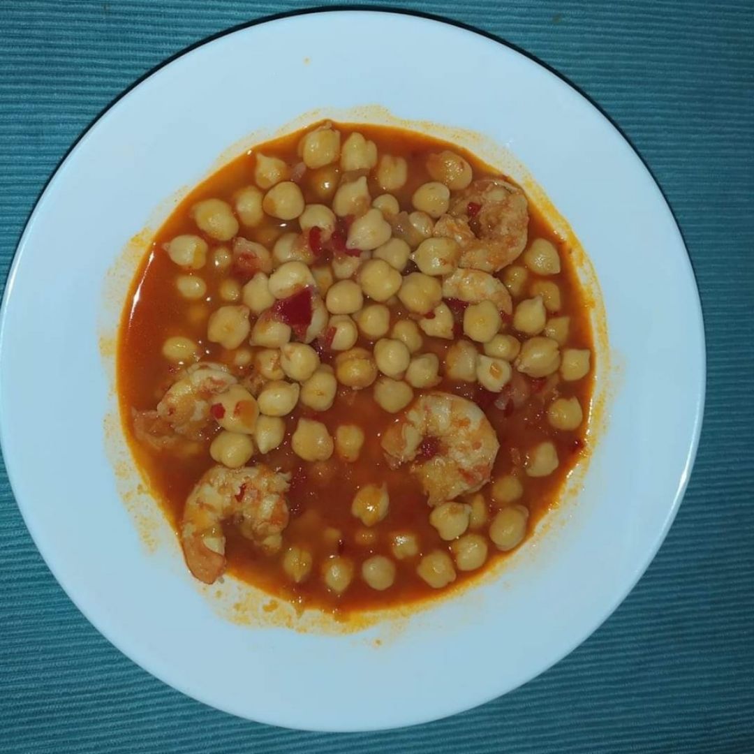 Garbanzos con langostinos Garbanzos con langostinos