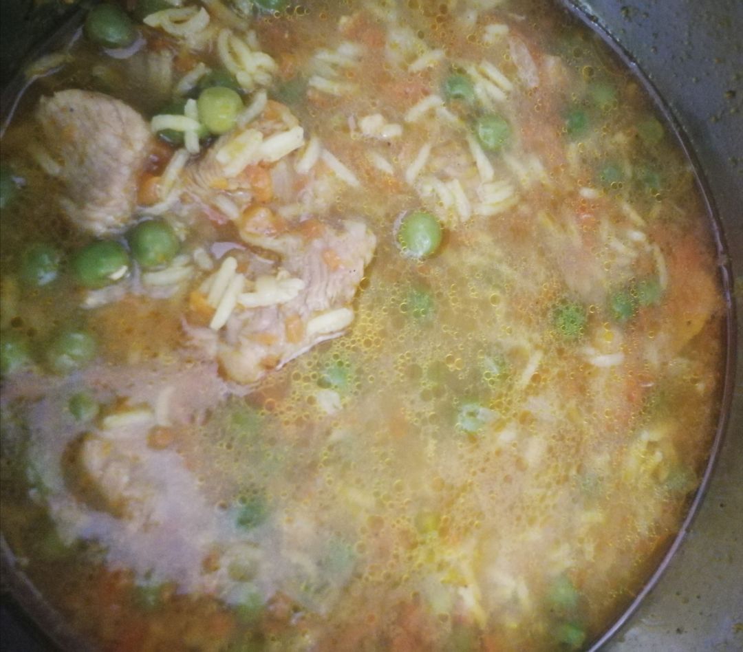 Arroz con pavo y guisantes Arroz con pavo y guisantes