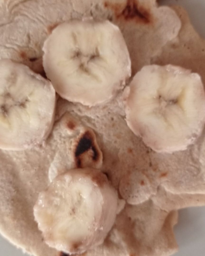 Creps de avena con plátano + helado de plátano y chocolate 85% Paso 3 Creps de avena con plátano + helado de plátano y chocolate 85% Paso 3