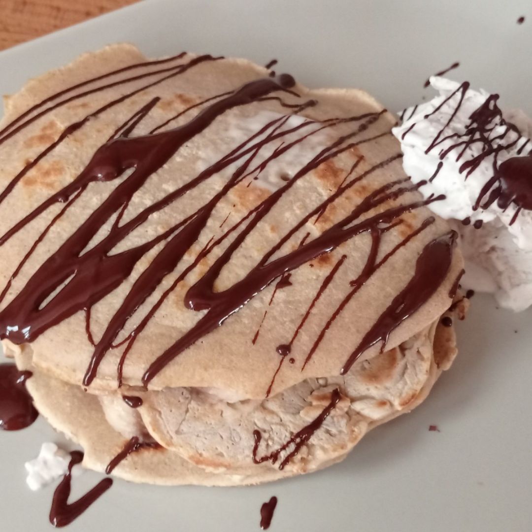 Creps de avena con plátano + helado de plátano y chocolate 85% Paso 5 Creps de avena con plátano + helado de plátano y chocolate 85% Paso 5