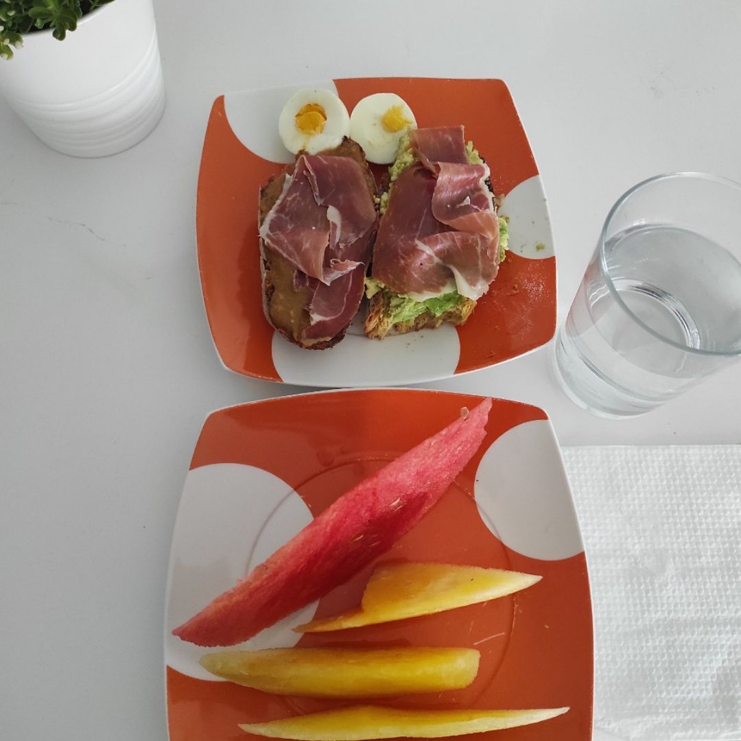 Desayuno completo Desayuno completo