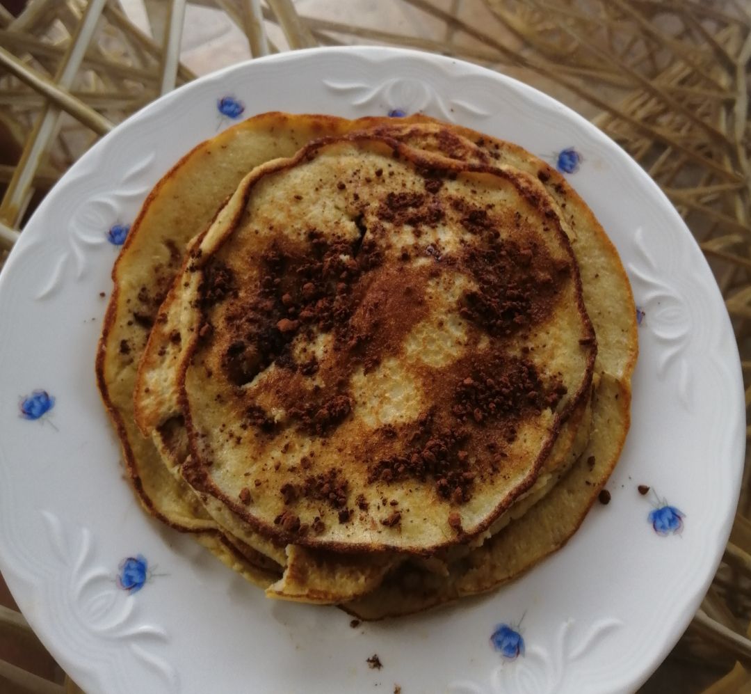 Pancakes caseros de plátano y avena Pancakes caseros de plátano y avena