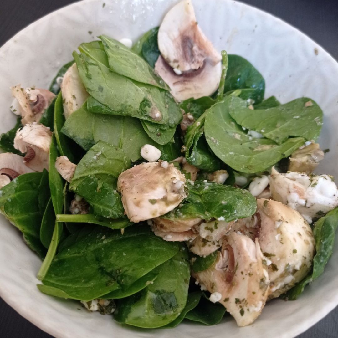 Ensalada con champiñones Ensalada con champiñones