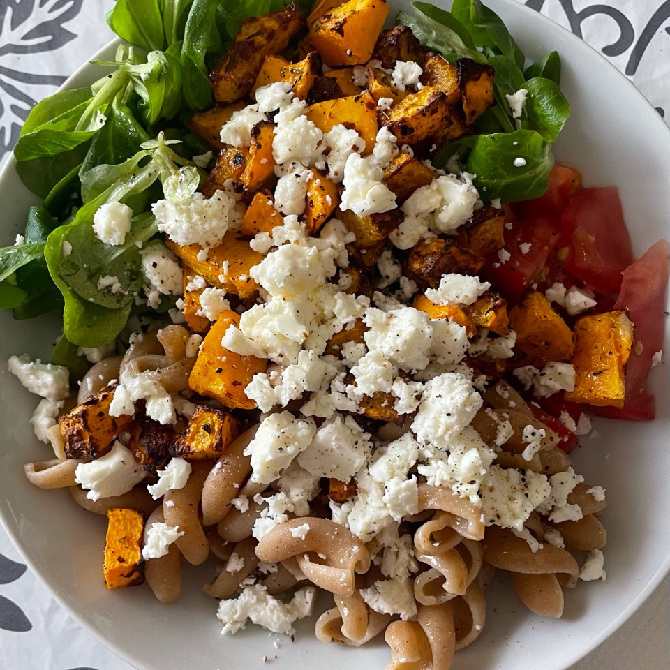 Pasta con calabaza y queso feta Pasta con calabaza y queso feta