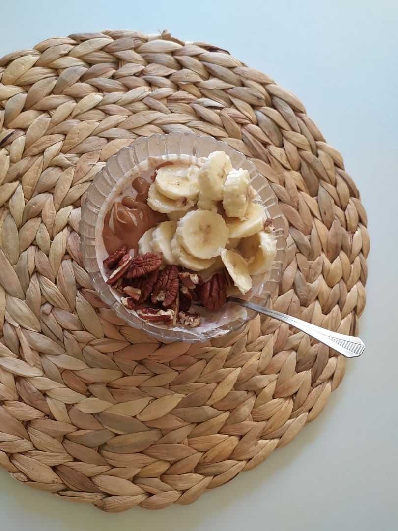 Bowl banana pecans Bowl banana pecans