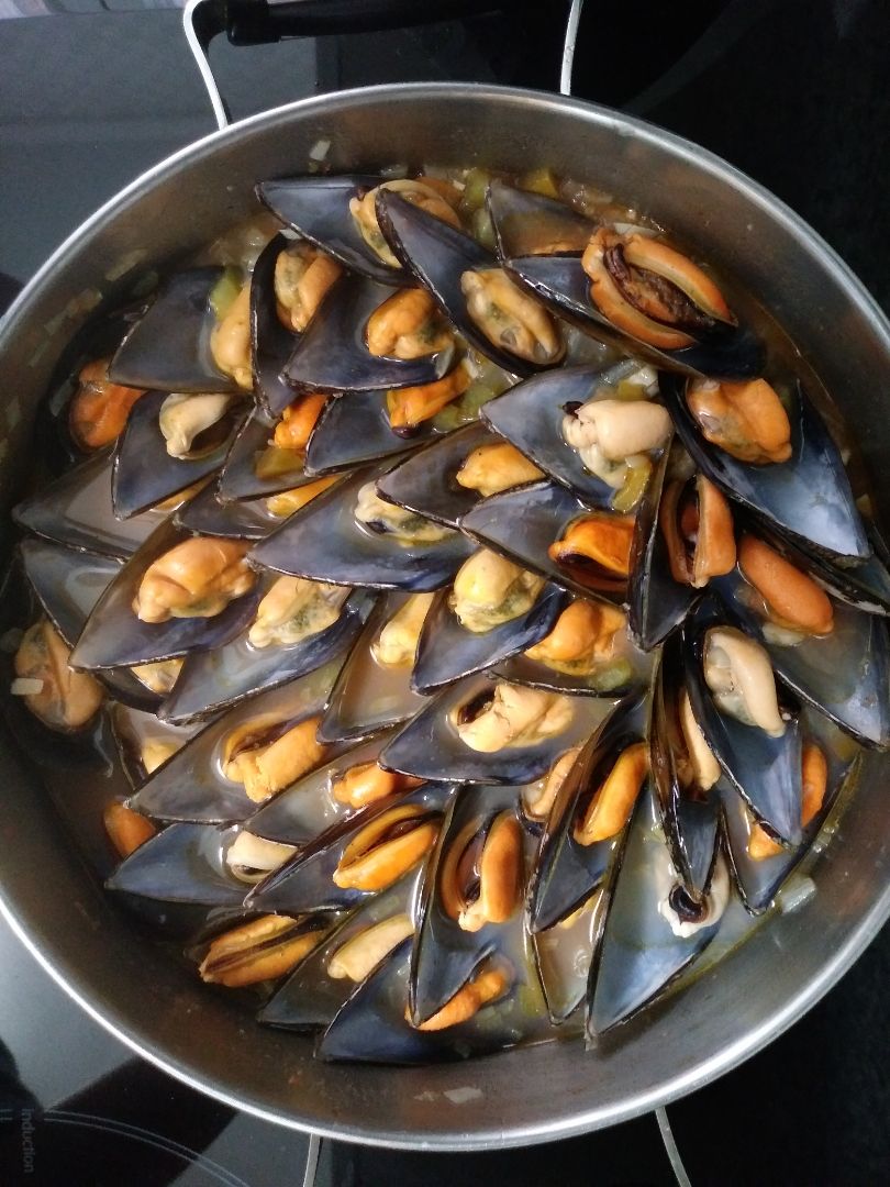 Mejillones en su salsa Mejillones en su salsa