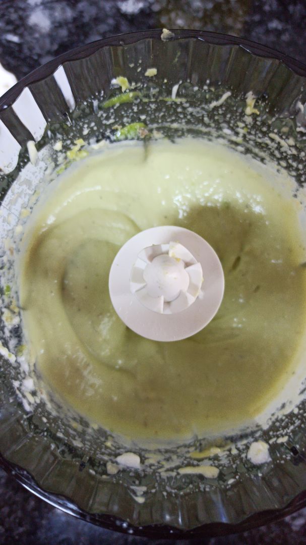 Salsa de aguacate suave Paso 1 Salsa de aguacate suave Paso 1