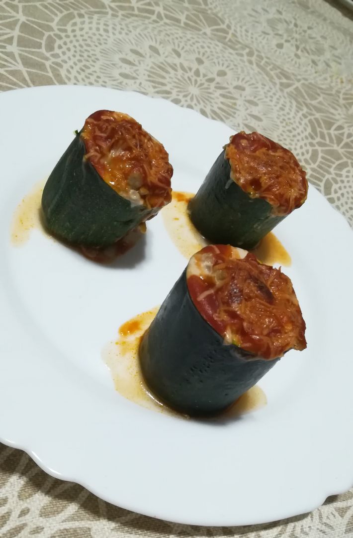 Calabacín relleno de carne 