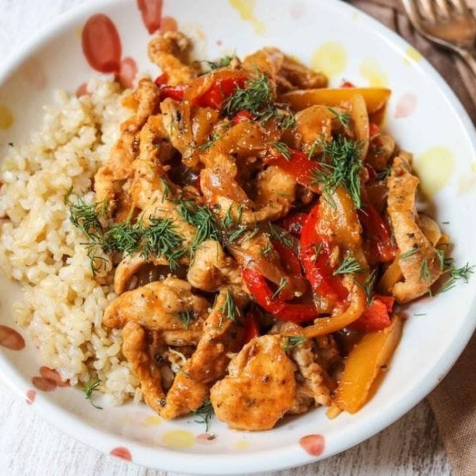 Pollo con salsa de mango Pollo con salsa de mango