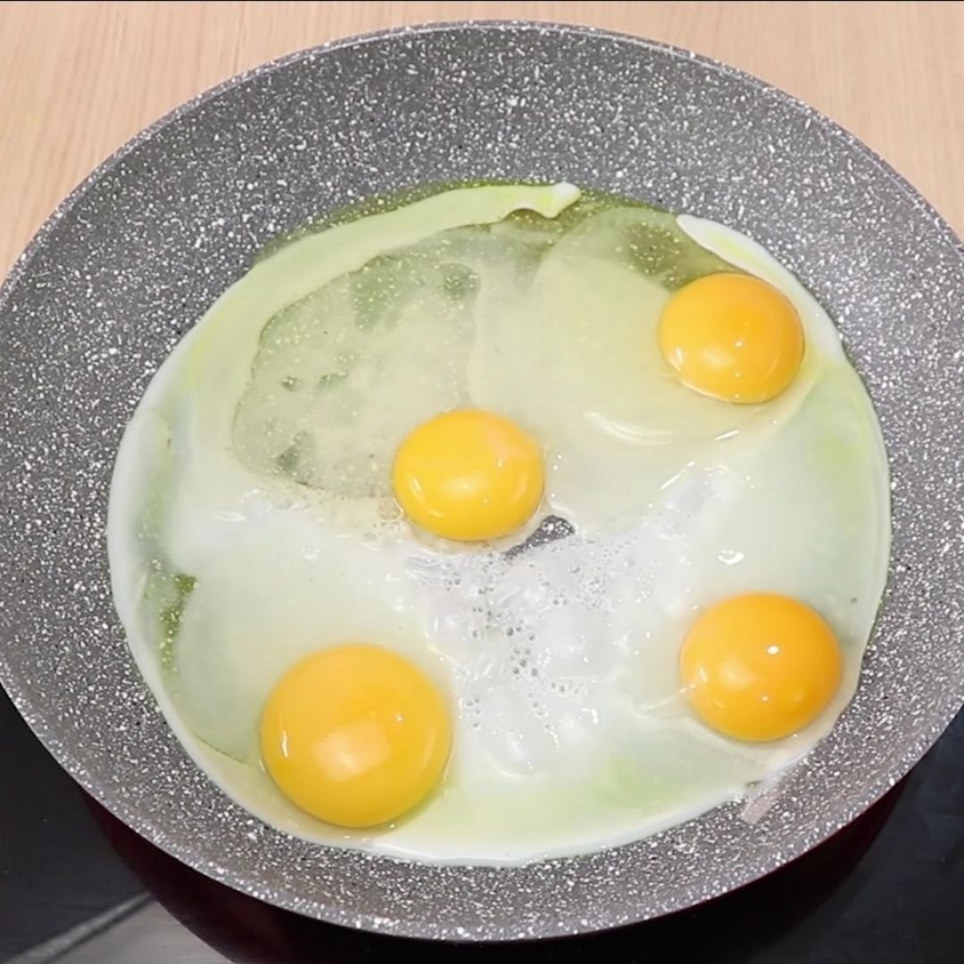 PARMEGIANA DE HUEVOS 🥚 Paso 0 PARMEGIANA DE HUEVOS 🥚 Paso 0