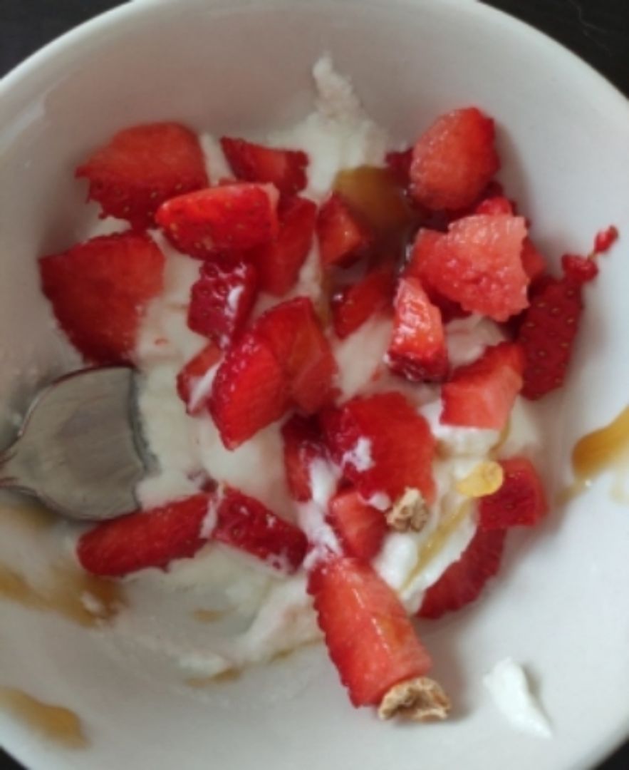 Yogurt con fresas Yogurt con fresas