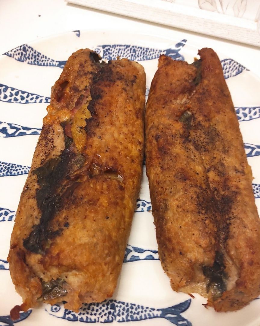 Rulo de pollo con espinacas, manzana, queso y jamón York Paso 3 Rulo de pollo con espinacas, manzana, queso y jamón York Paso 3