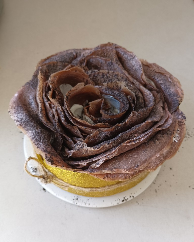 Rose Crepe CAKE 🌹🥞🍫 Paso 2 Rose Crepe CAKE 🌹🥞🍫 Paso 2
