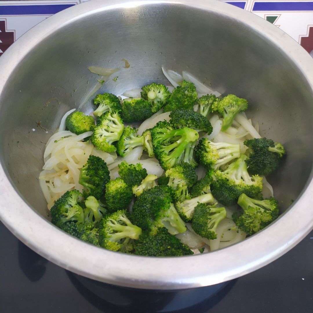 Pasta con brocoli 🥦 Paso 1 Pasta con brocoli 🥦 Paso 1