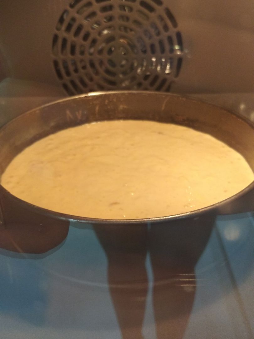 Bizcocho de plátano, nueces y dátiles con cobertura de queso crema. Paso 1