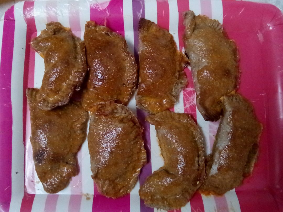 Empanadillas integrales rellenas de pollo y verduras Empanadillas integrales rellenas de pollo y verduras