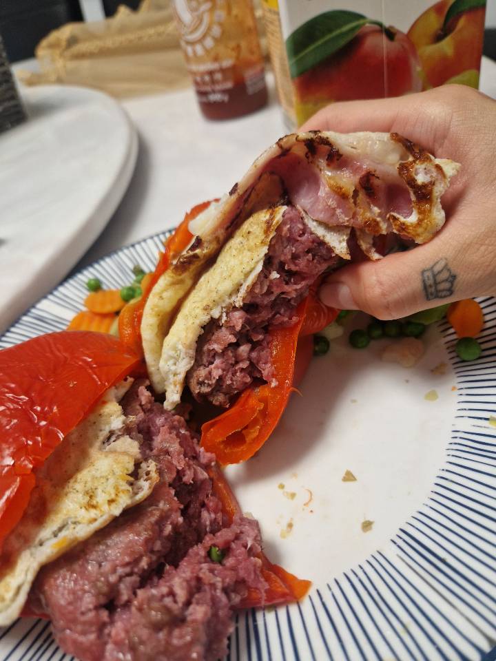 Burguer con pan de pimiento rojo