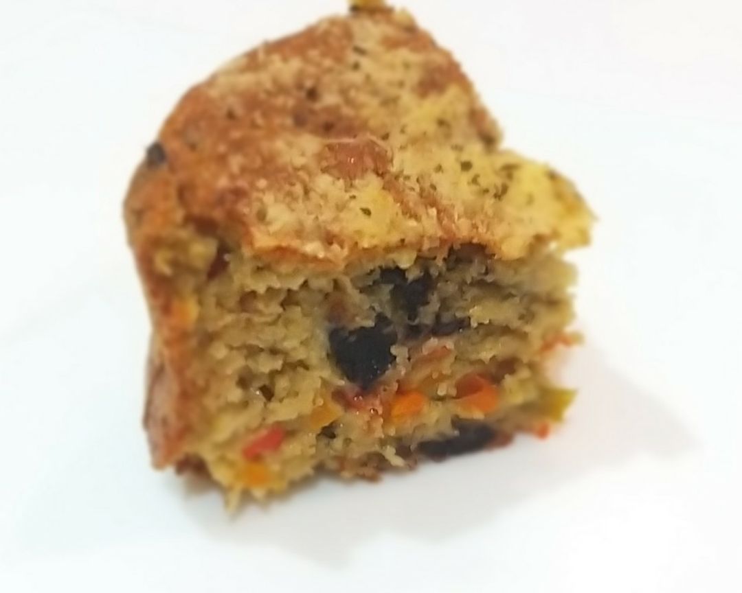 Mini bizcocho con verduras y quesos Mini bizcocho con verduras y quesos