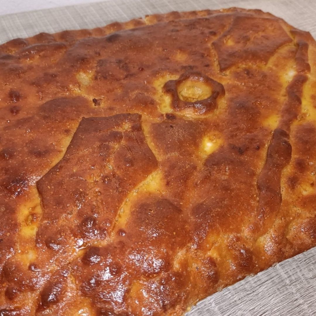Empanada gallega de atún con harina de garbanzo Empanada gallega de atún con harina de garbanzo