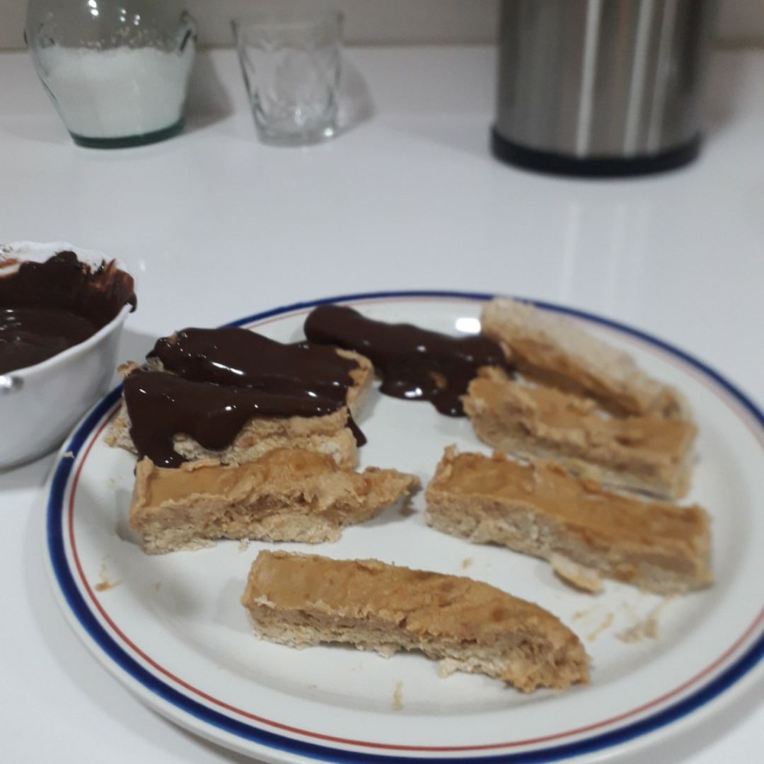 Barritas de chocolate y cacahuete estilo Snickers Paso 6