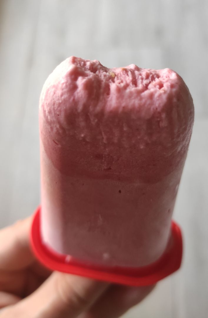 Helado de frambuesas Helado de frambuesas