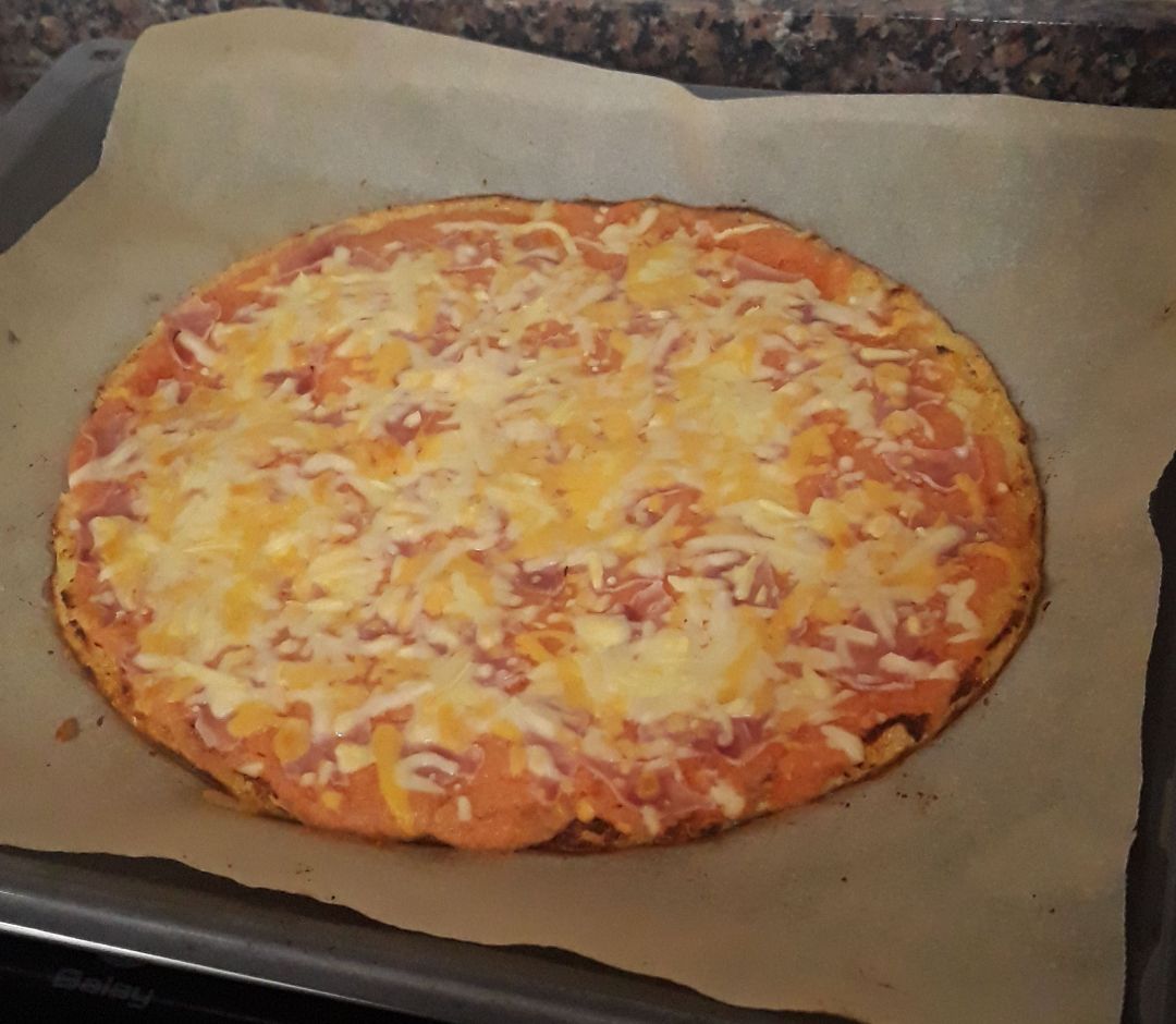 Pizza con masa de colifor Pizza con masa de colifor
