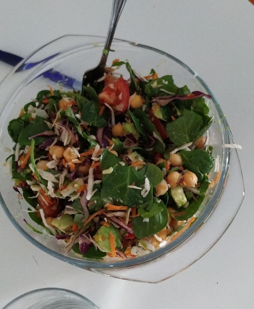Ensalada de garbanzos y hortalizas Ensalada de garbanzos y hortalizas