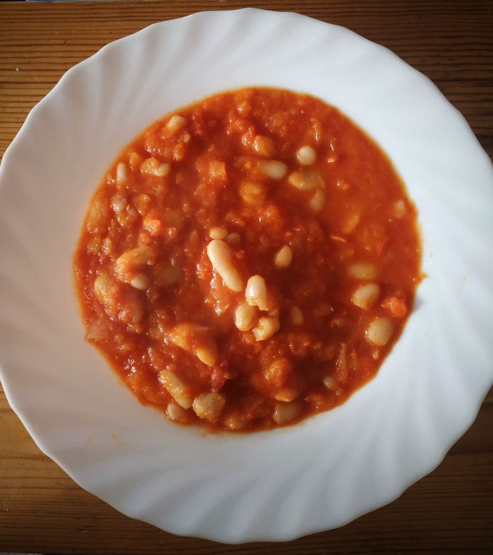 Alubias blancas con verduras Alubias blancas con verduras