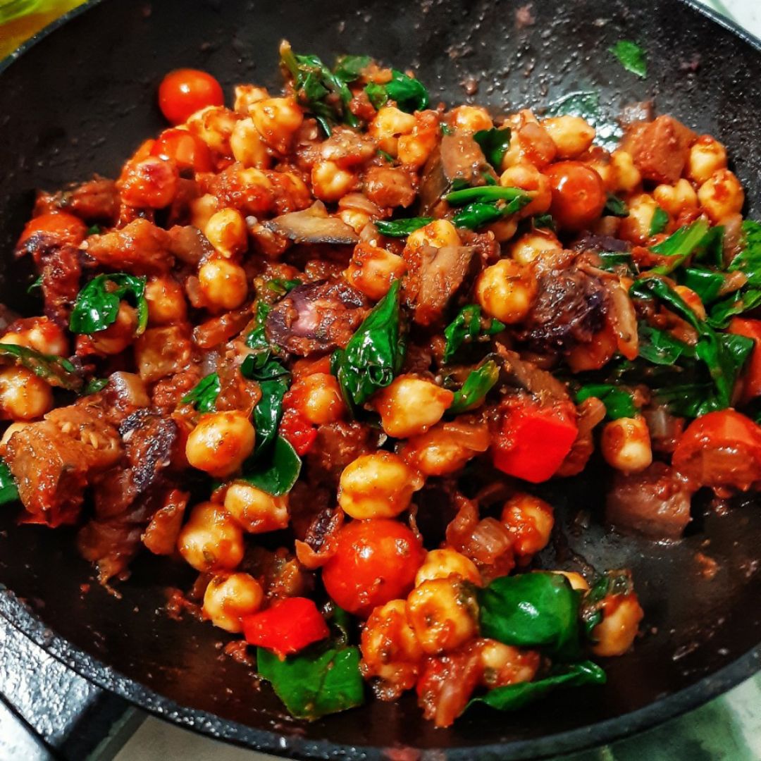 Garbanzos con verduras Garbanzos con verduras