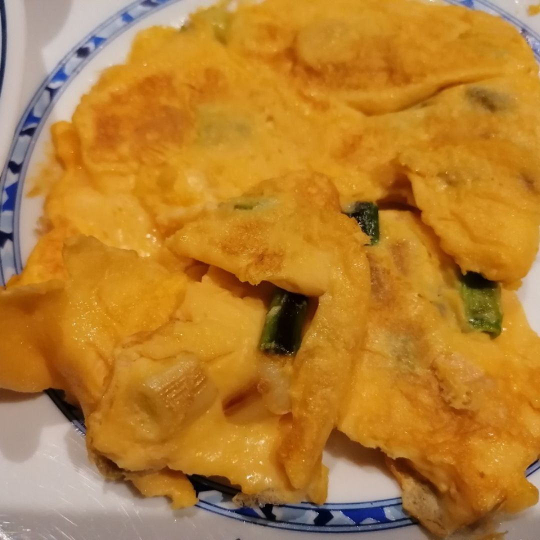 Tortilla con ajos tiernos Tortilla con ajos tiernos