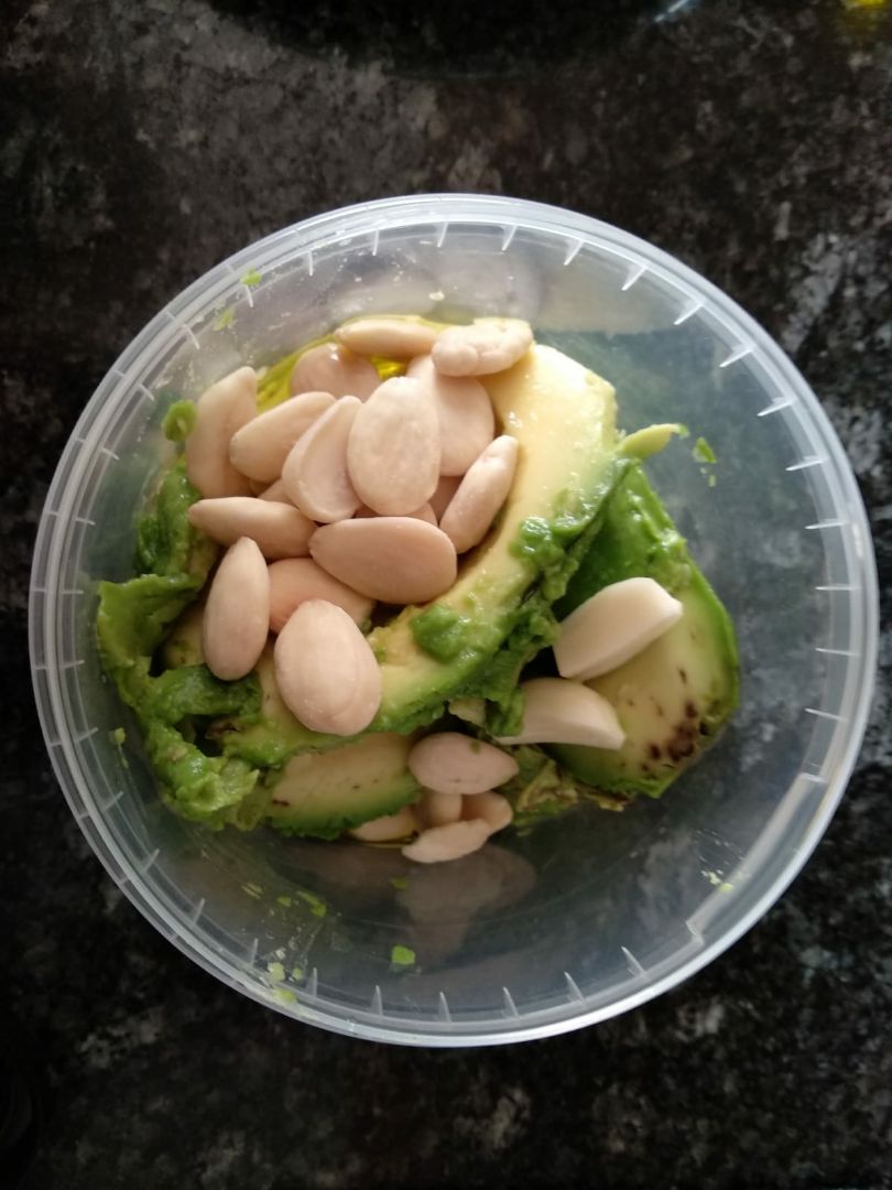 Pesto de aguacate Paso 0 Pesto de aguacate Paso 0