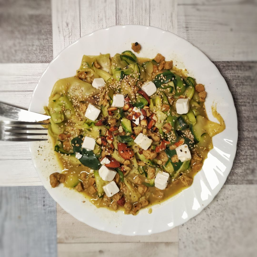 Papardelle de calabacín al curry Papardelle de calabacín al curry