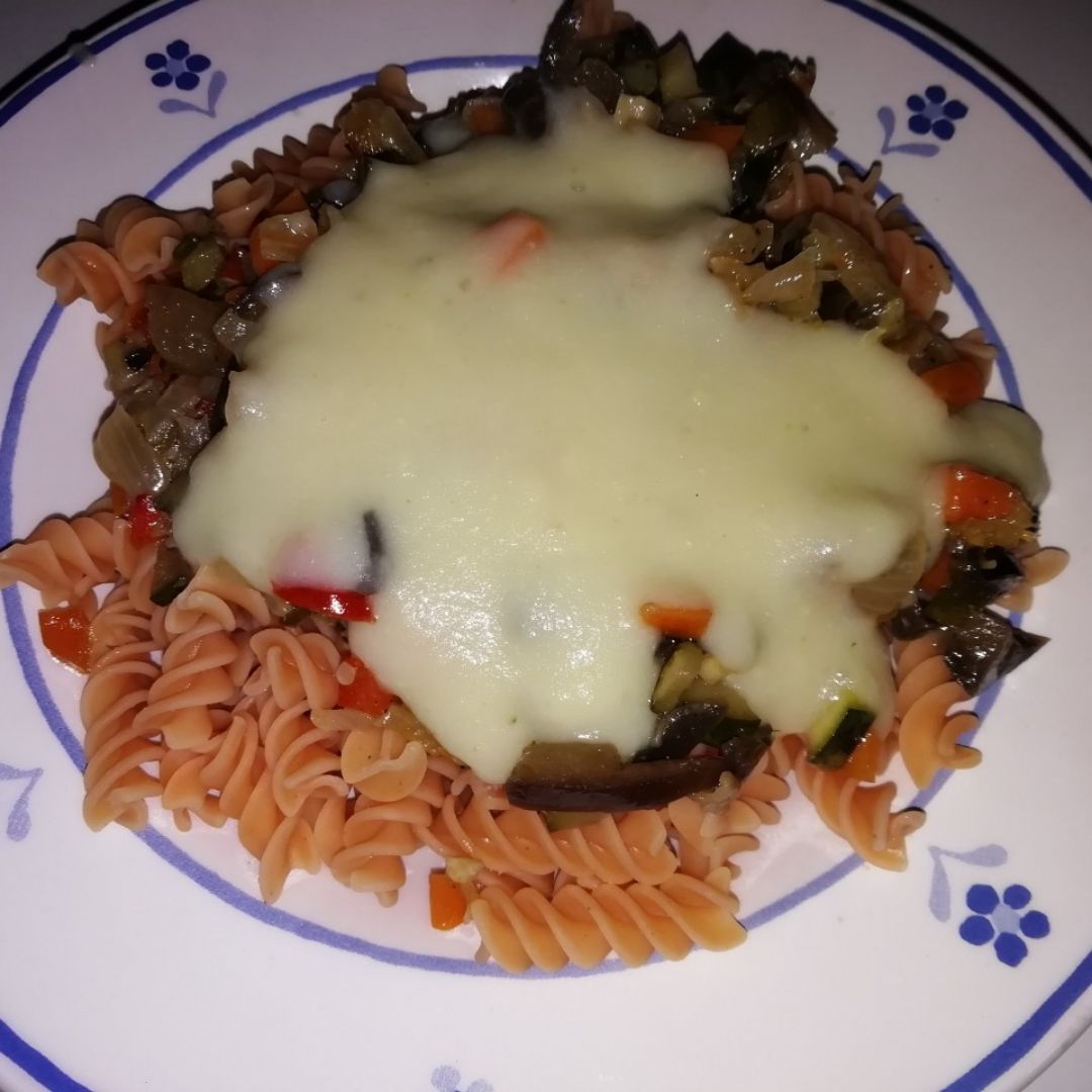 Pasta de lenteja con verdura y bechamel de calabacin Pasta de lenteja con verdura y bechamel de calabacin