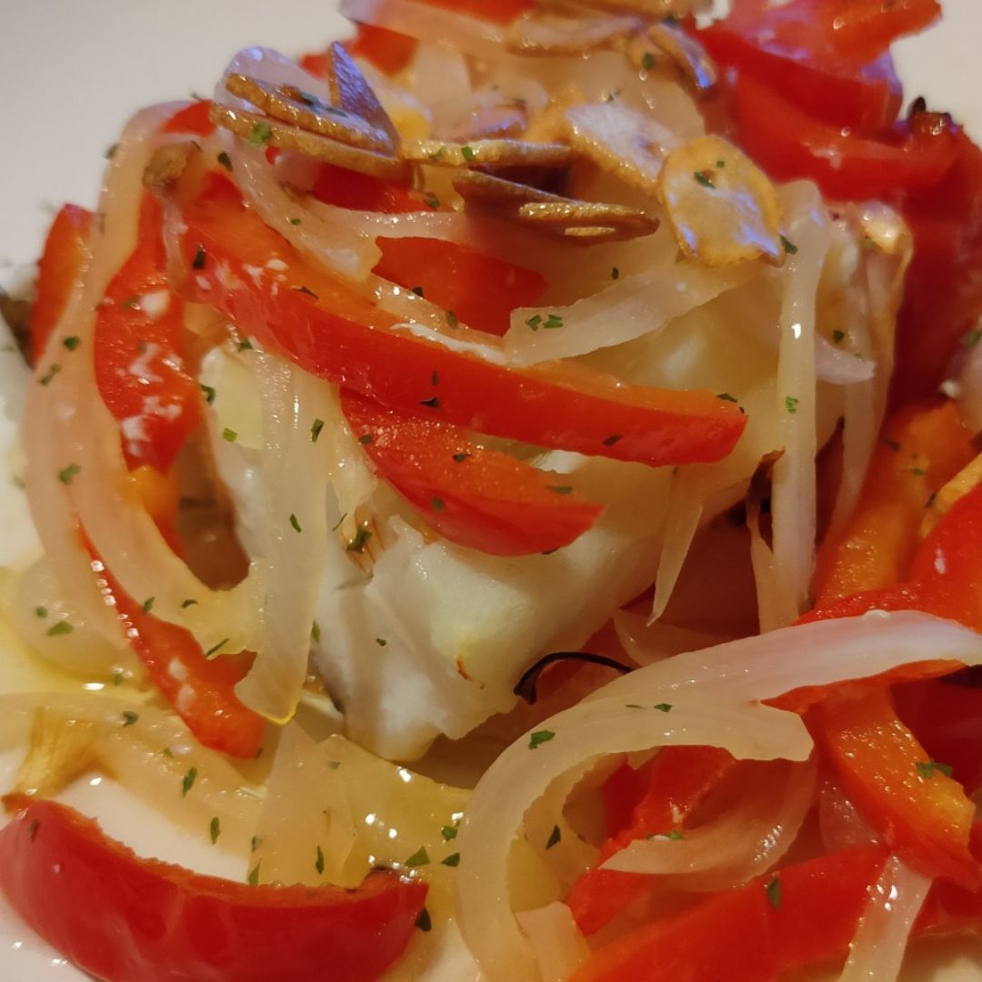 Bacalao al horno con verduras. Bacalao al horno con verduras.